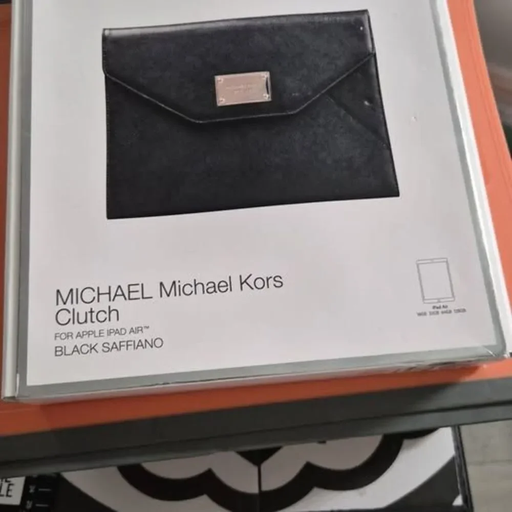 Michael Kors Clutch for Apple iPad Air Black Saffiano